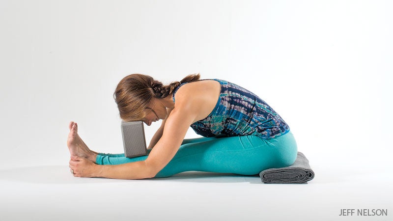 sleep_268_06_Paschimottanasana