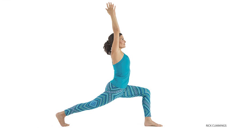 yogapedia_277_04_FNL-high-crescent-lunge Amy Ippoliti, crescent lunge pose, anjaneyasana