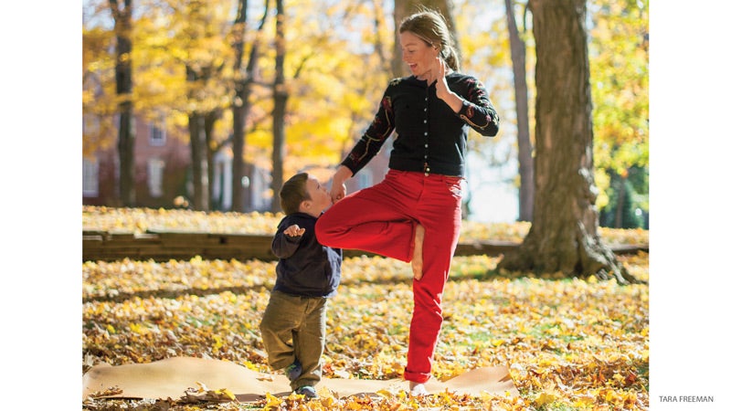 Focus_278_01_FNL tree pose, vrksasana, child, autumn, leaves