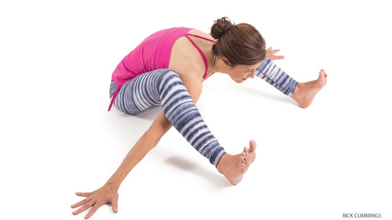 yogapedia_278_11_FNL turtle pose, kurmasana