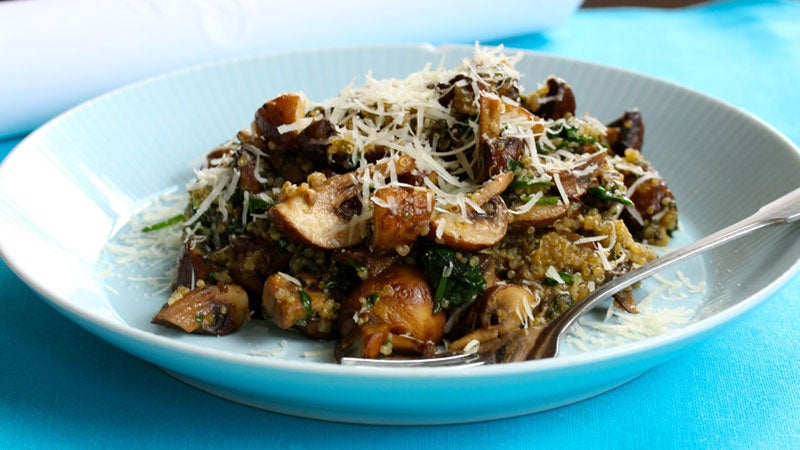 mushroom-quinoa-risotto-crop mushroom and quinoa skillet recipe