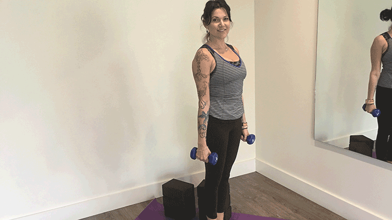 Gwen Lawrence demonstrates Biceps Curls. Gwen Lawrence demonstrates Biceps Curls.
