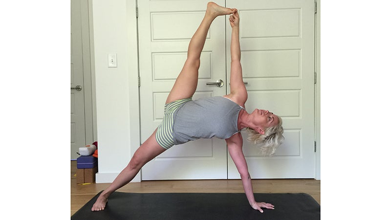 kathrynbudig-side-plank-pose kathrynbudig-side-plank-pose