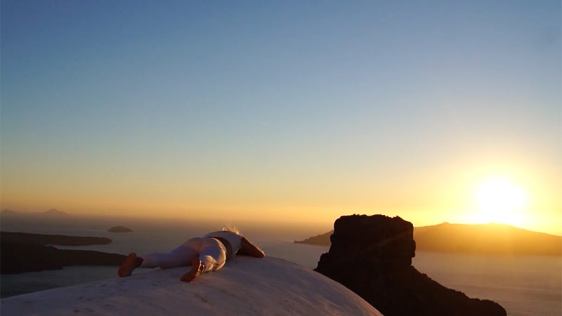 Shiva Rea performs a pranam. Shiva Rea performs a pranam.