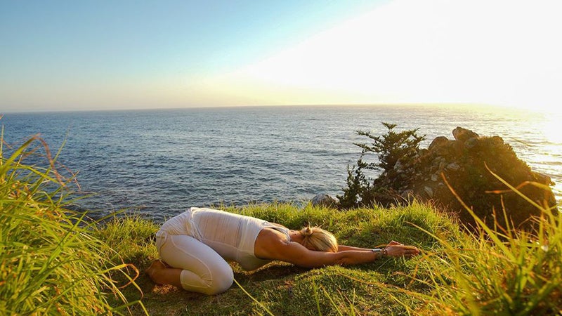 Shiva Rea performs Child's Pose. Shiva Rea performs Child's Pose.