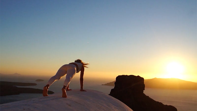Shiva Rea performs Plank Pose. Shiva Rea performs Plank Pose.