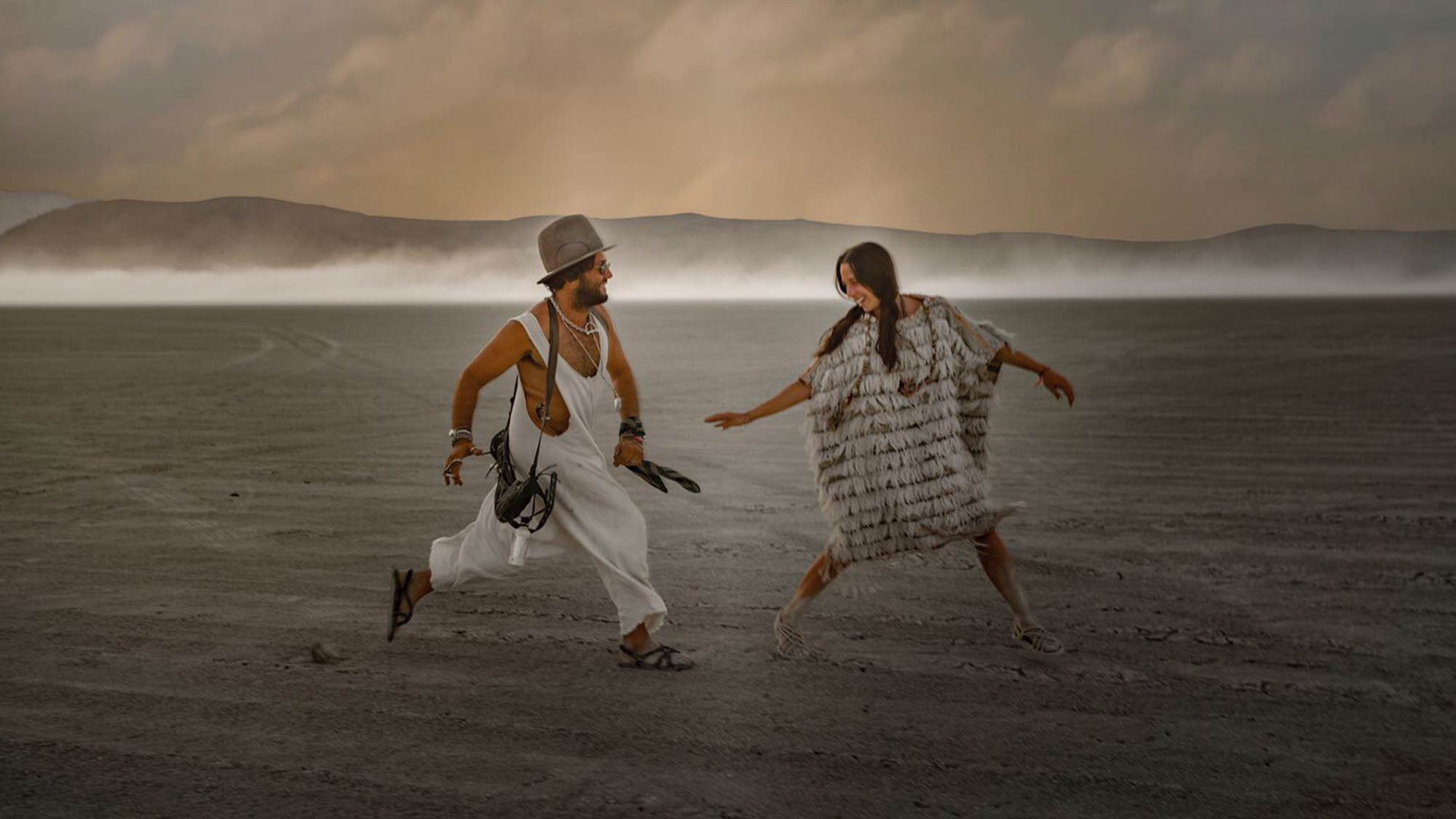 burning-man-people-same-running None