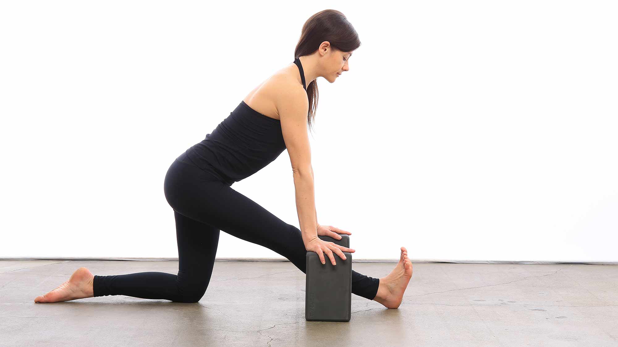 lauraburkhart-hanumanasana---NOW---Blink-Inc- None