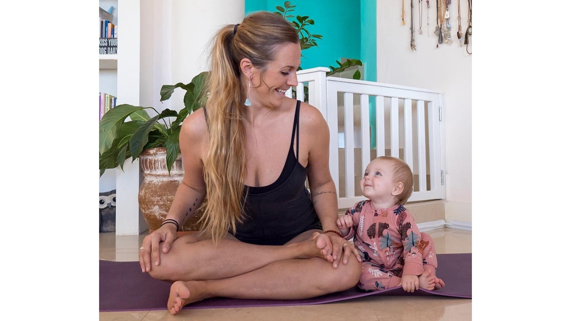 yogagirl-rachelbrathen None