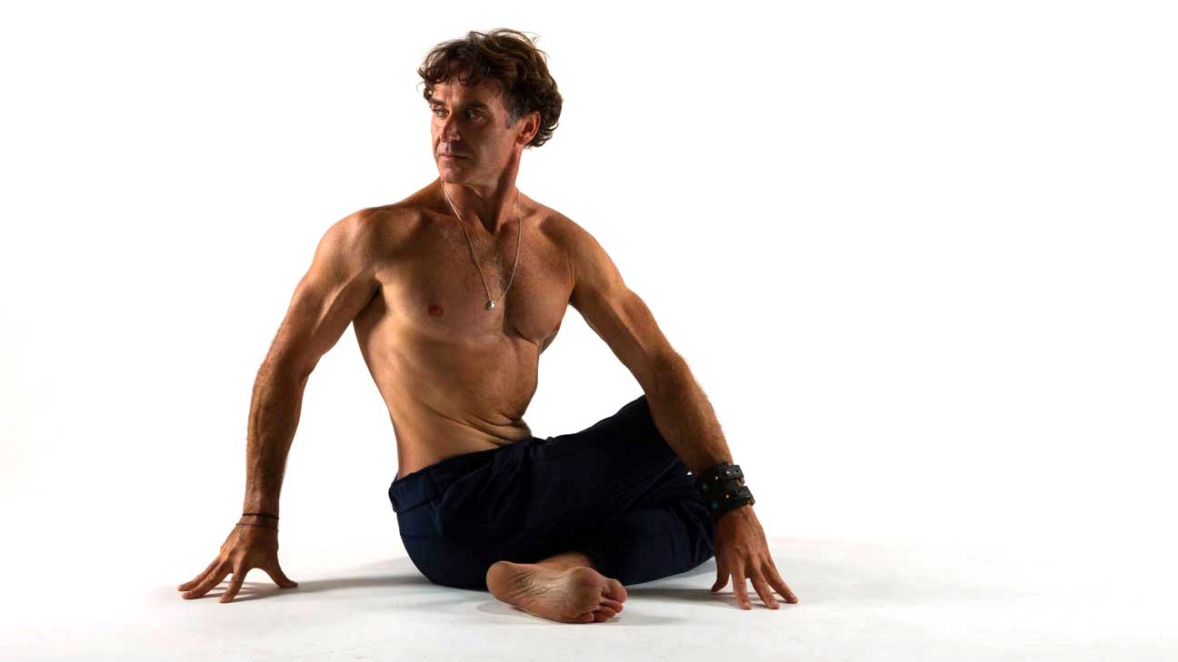 JJP_flipped_gomukhasana-eoinfinn Eoin Finn, morning stretch