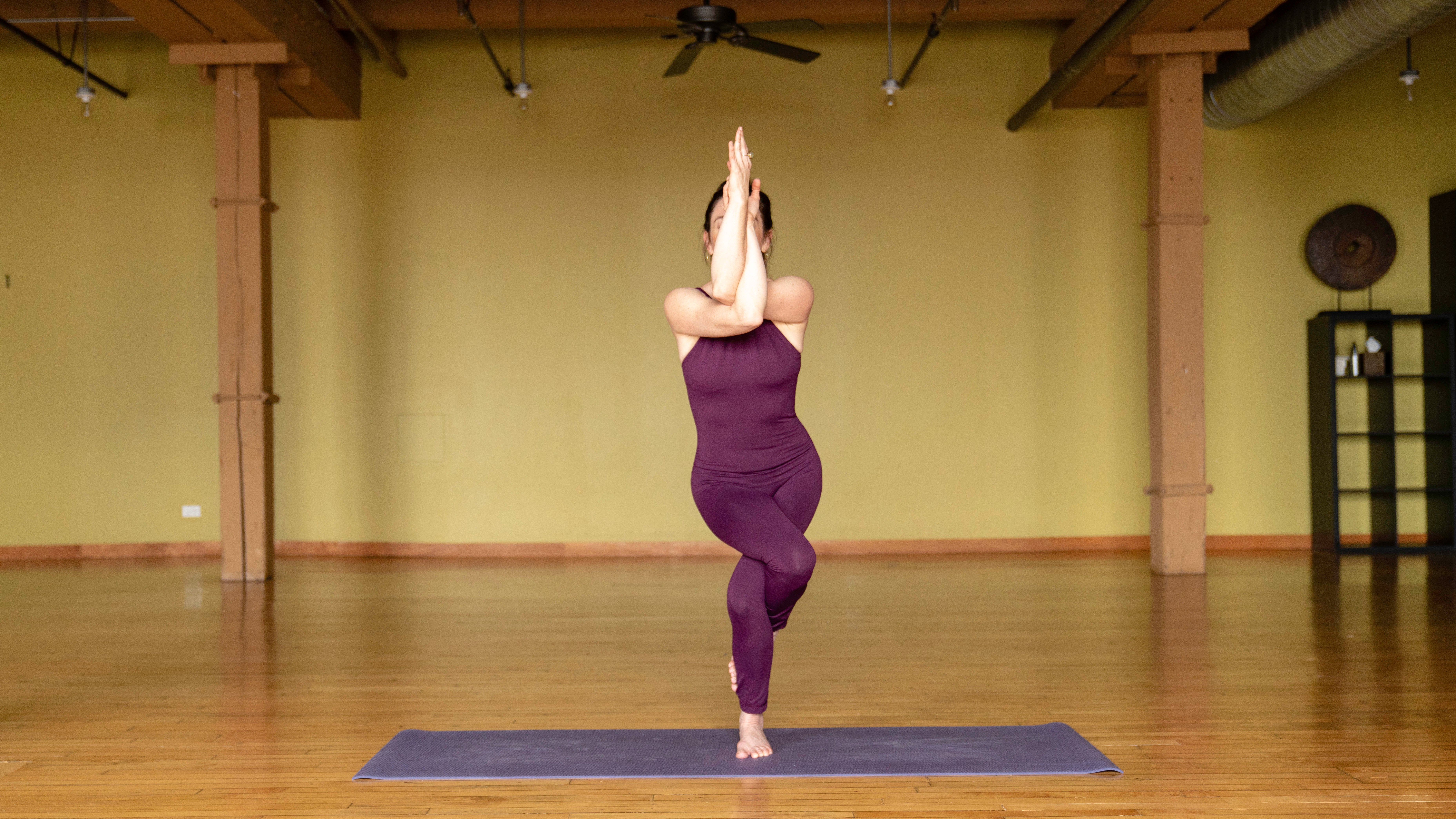 CCD06768 Eagle Pose