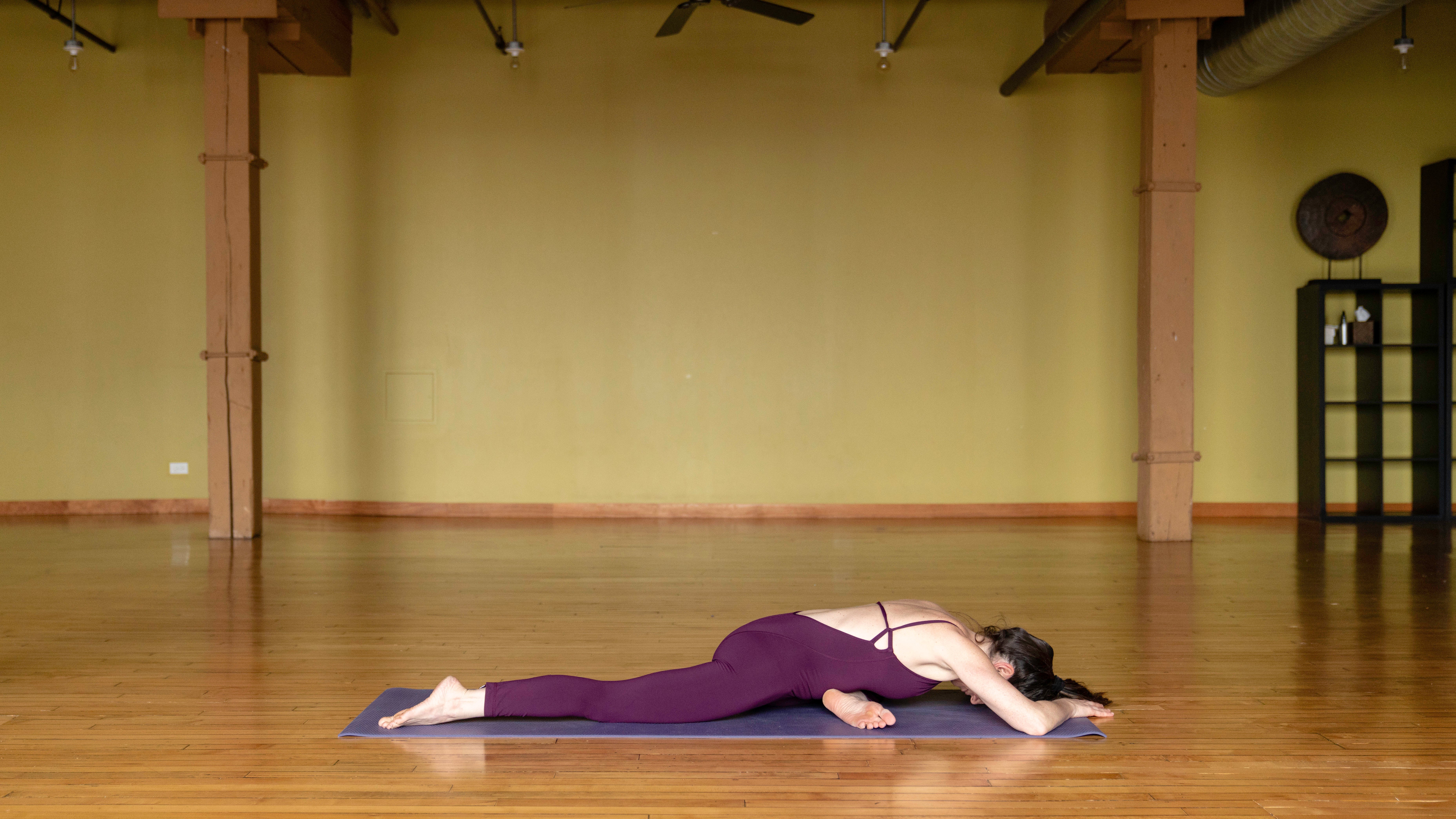 CCD06809 Pigeon Pose