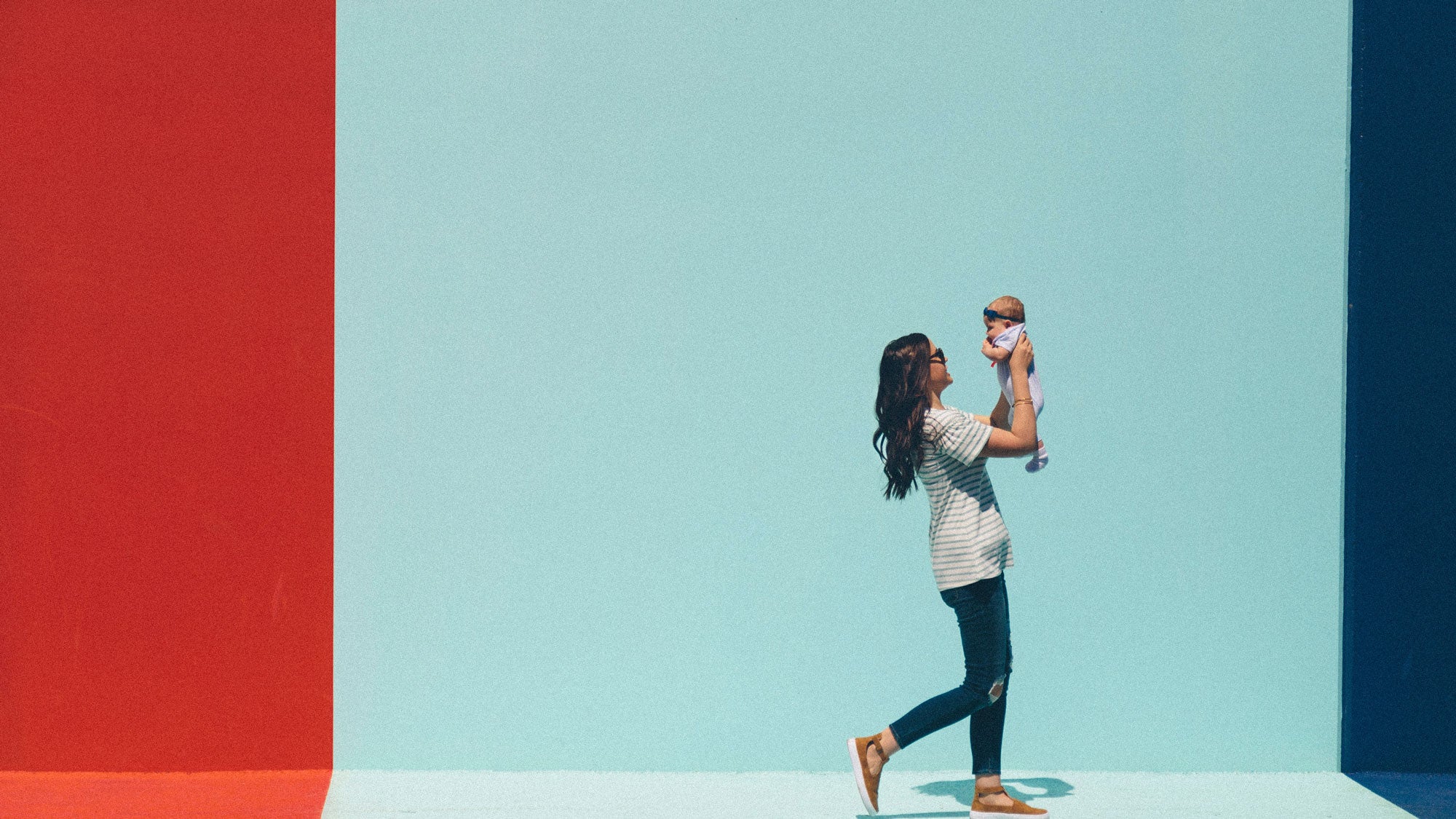 dakota-corbin-243775-unsplash meditation for moms
