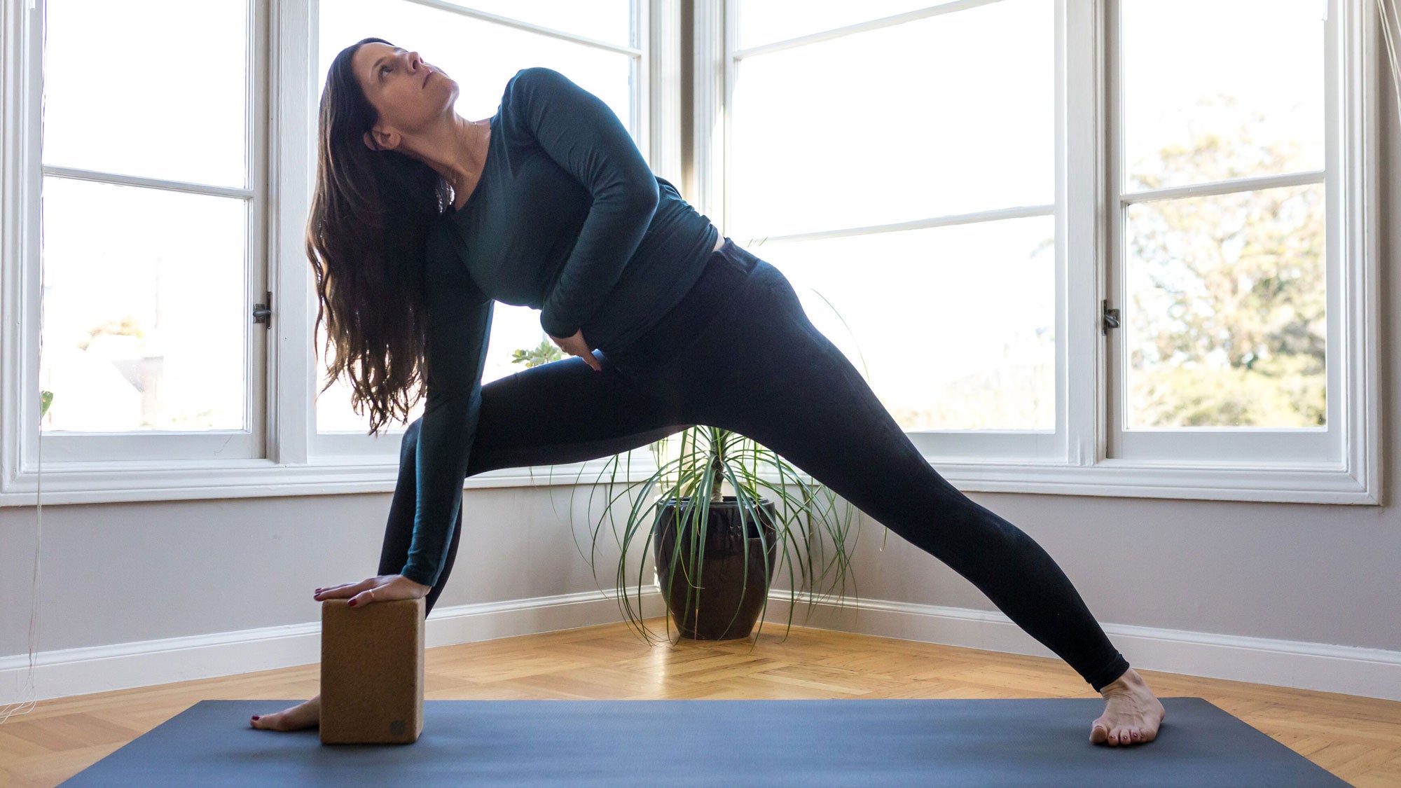 side-angle-pose Yoga after miscarriage. Side angle pose, variation.