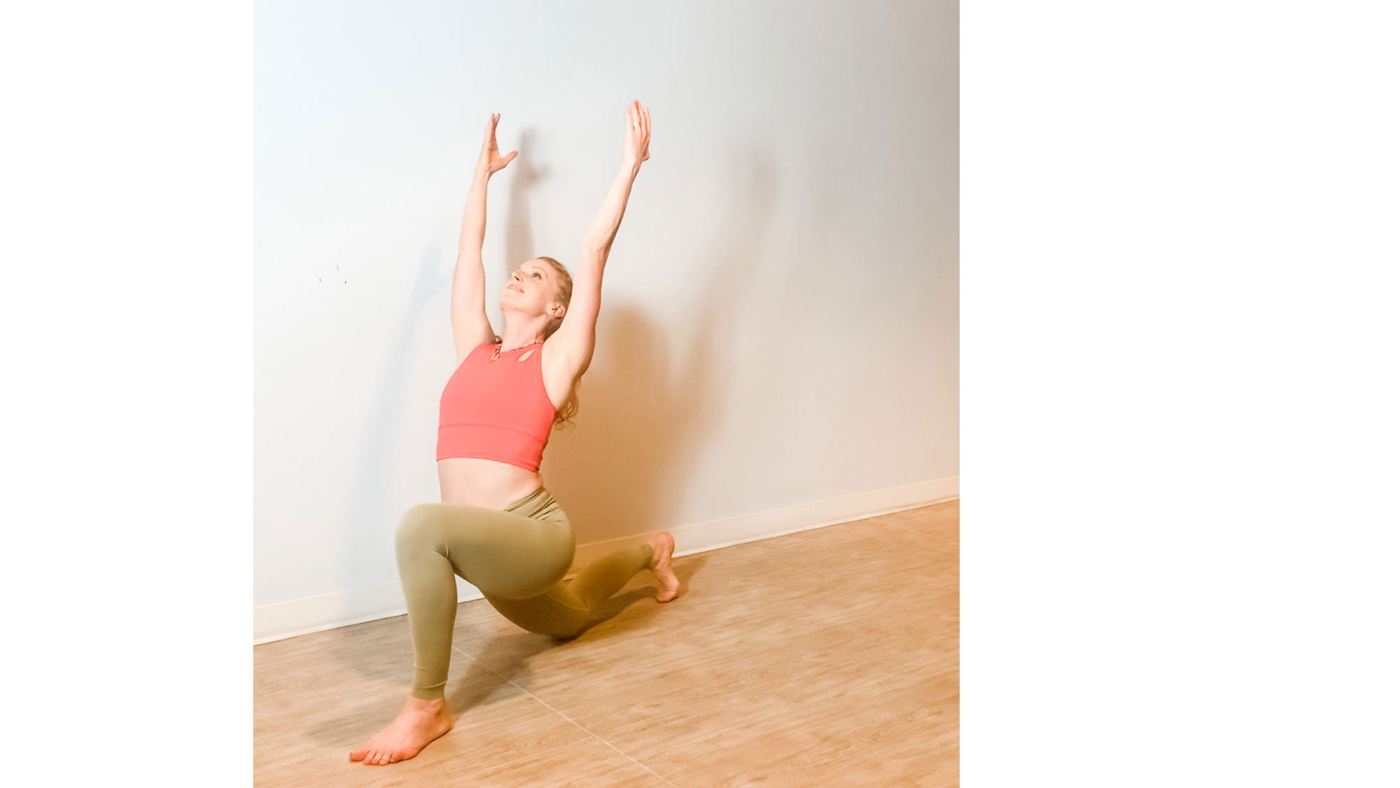 Cres-Lunge-WEB-Mary-Clare 2 None