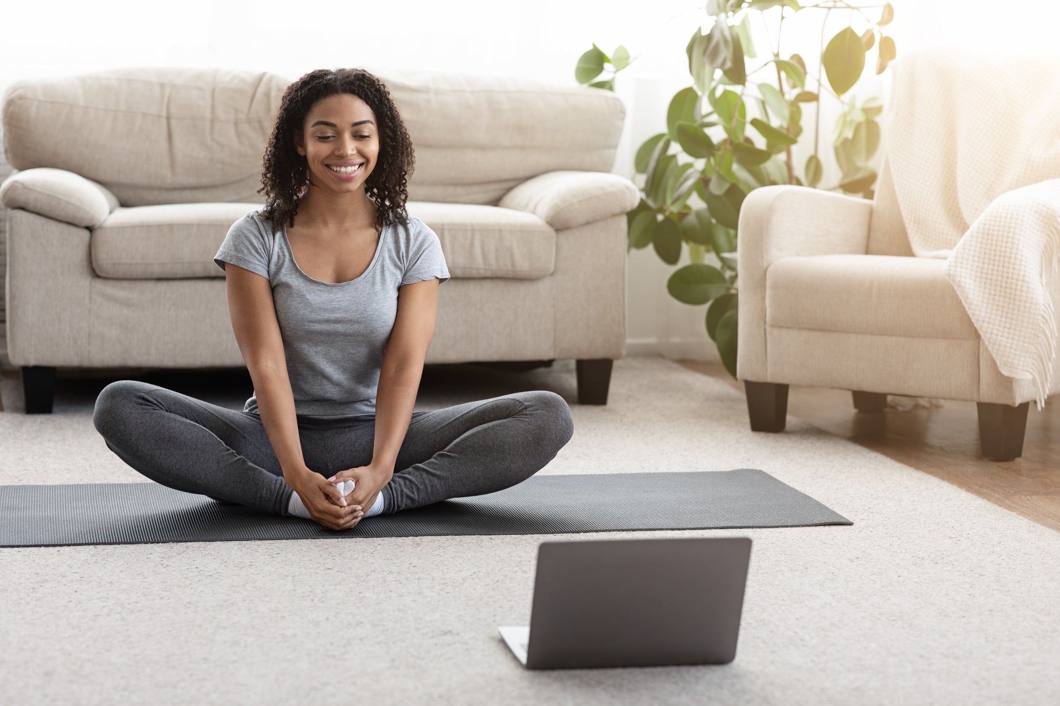 black-woman-online=yoga-cobblers None