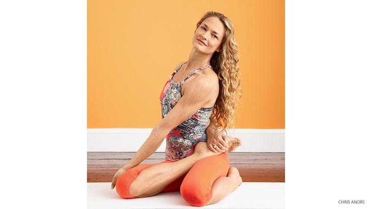 mc_224_04-credit Bharadvajasana II (Bharadvaja's Twist II) Bharadvajasana II (Bharadvaja's Twist II) Coleen Saidman Yee