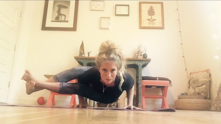 KathrynBudigAstavakrasana Kathryn Budig Astavakrasana