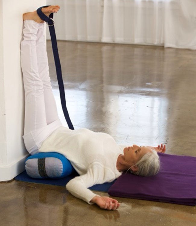 leslie-legs-up-the-wall leslie-legs-up-the-wall