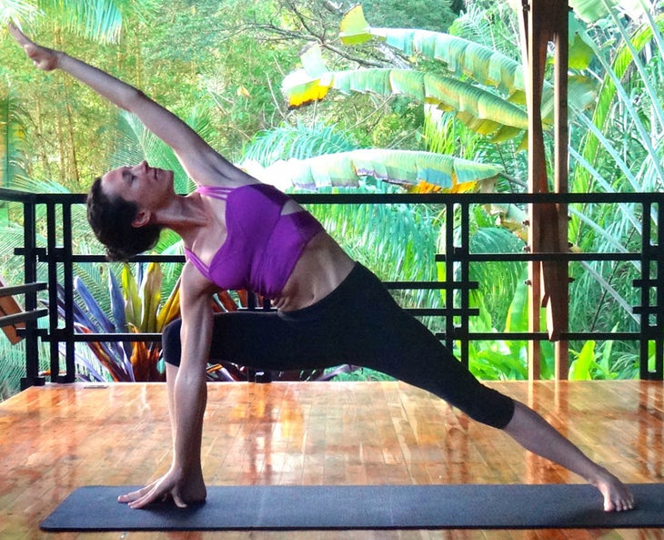 extended-side-angle-pose-liz extended-side-angle-pose-liz