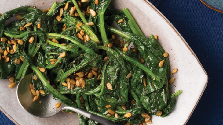 spicy_spinach_with_sunflower_seeds