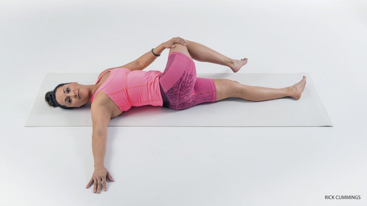 201506-yjmag-spinning-spinal-twist spinal twist