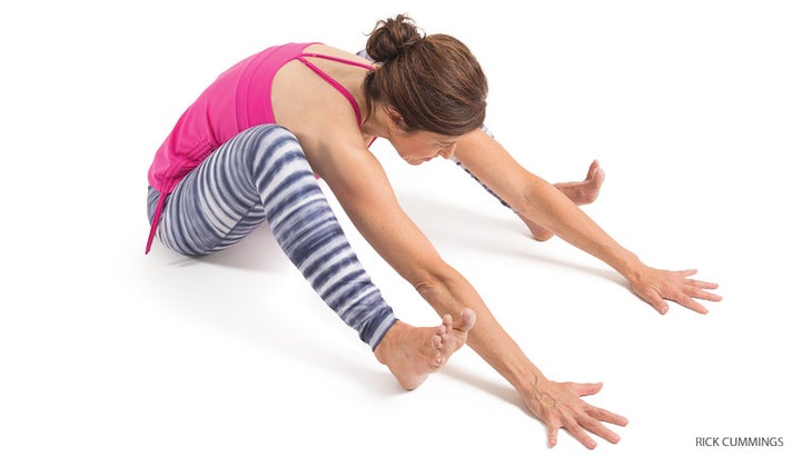 yogapedia_278_10_FNL turtle pose prep