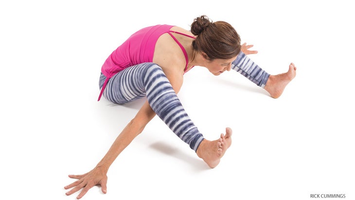 yogapedia_278_11_FNL turtle pose, kurmasana