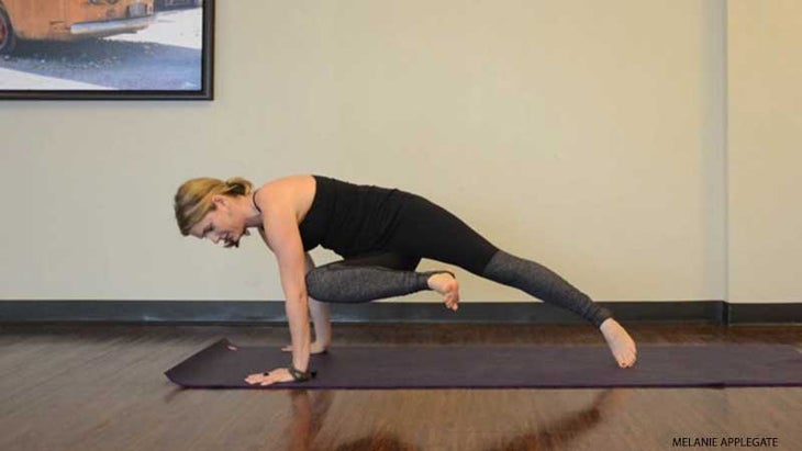 credit-leah-leg-plank-1