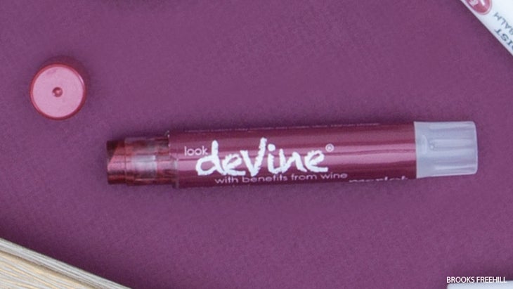 Beauty_280_01_FNL-2-2 lip balm