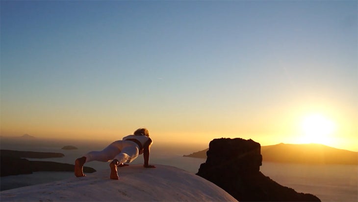 Shiva Rea performs Chaturanga. Shiva Rea performs Chaturanga.
