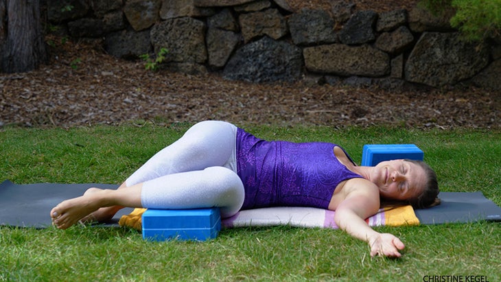 Deven Sisler performs a Gentle Reclining Twist. Deven Sisler performs a Gentle Reclining Twist.