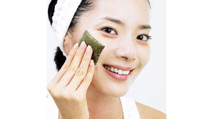7)-Chamomile-Tea-Poultice_iStockPhoto None