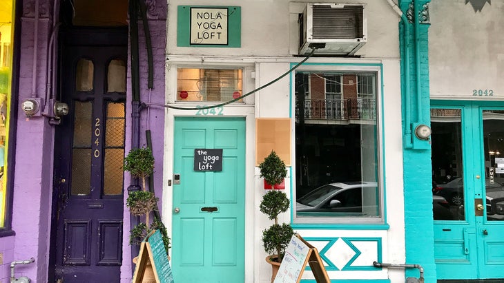 1.Nola-yoga-lofr None