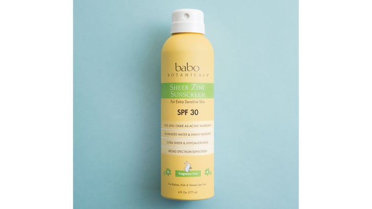 Stlye_Sunscreen_293_bjk Babo Botanicals' Sheer Zinc Continuous Spray Sunscreen SPF 30