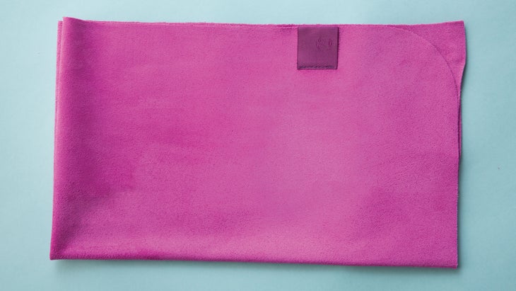 Style_towel_293_bjk Lululemon's The (Small) Towel