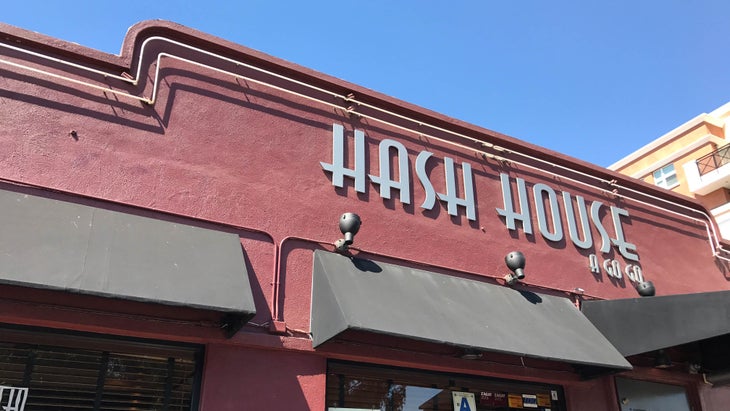 8.-Hash-House None