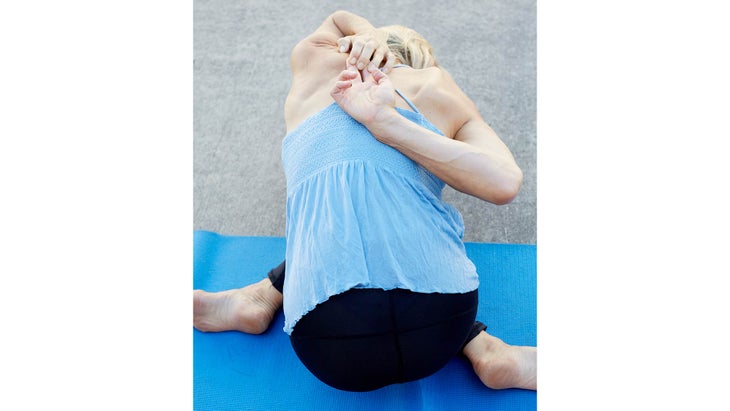 ANNELISE-HAGEN-cowfacepose None