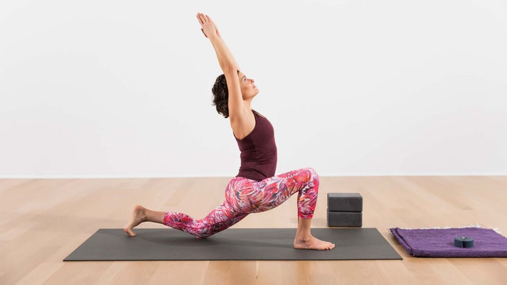 Amy-Ippoliti-lowlunge None