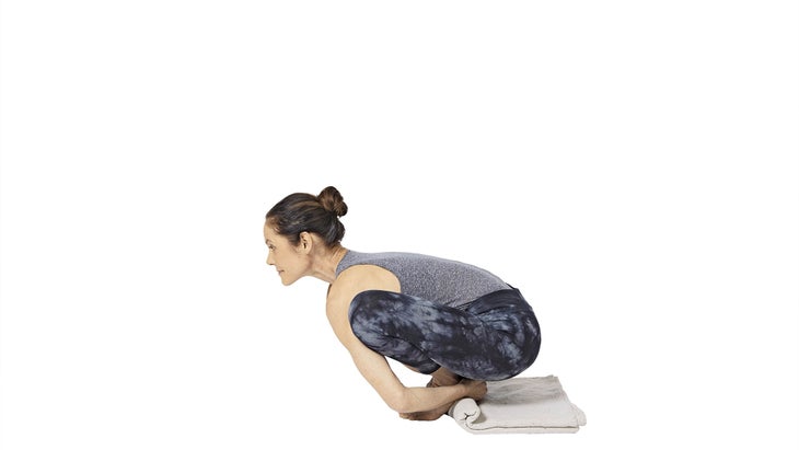 yp6 Akarna Dhanurasana I