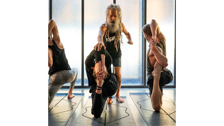 Stewart Gilchrist teaching yoga in London