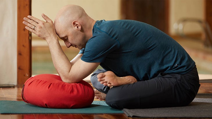 n065785z9zco-YinYoga800X450 Yin Yoga 101 with Josh Summers
