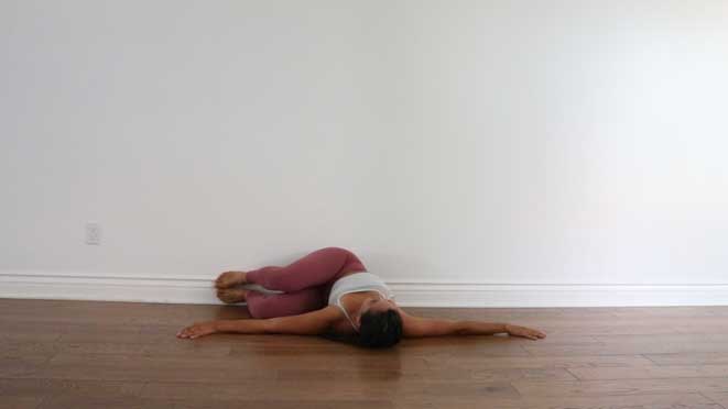 Supine-Twist-(Var2) None