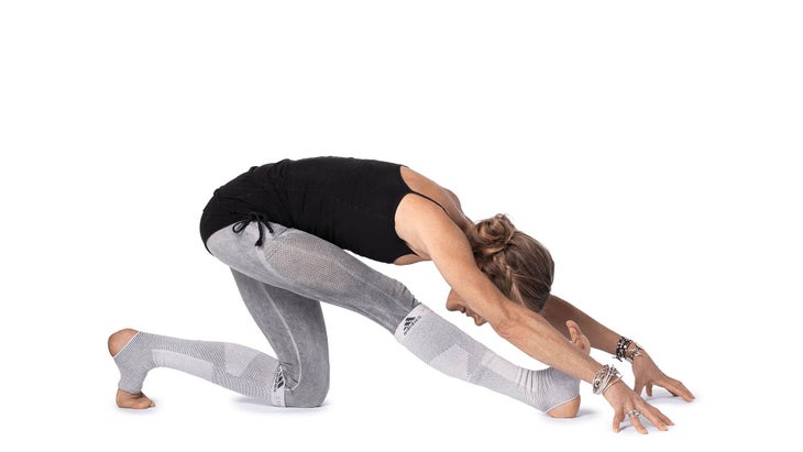 Ardha-Hanumanasana Ardha Hanumanasana - Kula Flow