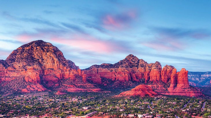 Resized-TravelDest_309_484831794_bjk West Sedona view from Sedona Airport Mesa features Thunder Mountain (highest red rock peak in Sedona) to the left of Coffee Pot Rock.