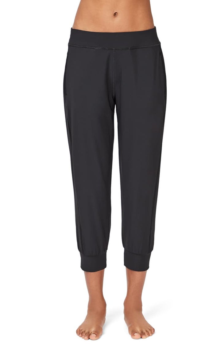 cf8e02cd-4821-4752-887b-91c25293475f Sweaty Betty yoga crops