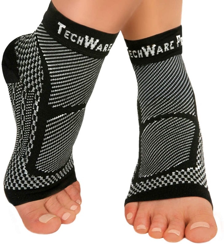 McDavid Elite Engineered Elastic Achilles Tendon Ankle Sleeve with Compression Ankle Support for Relief from Achchilles Tendonitis McDavid Elite Engineered Elastic Achilles Tendon Ankle Sleeve with Compression Ankle Support for Relief from Achchilles Tendonitis