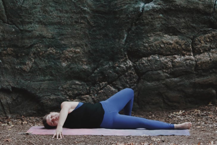 4. Scorpion Stretch - closeup None