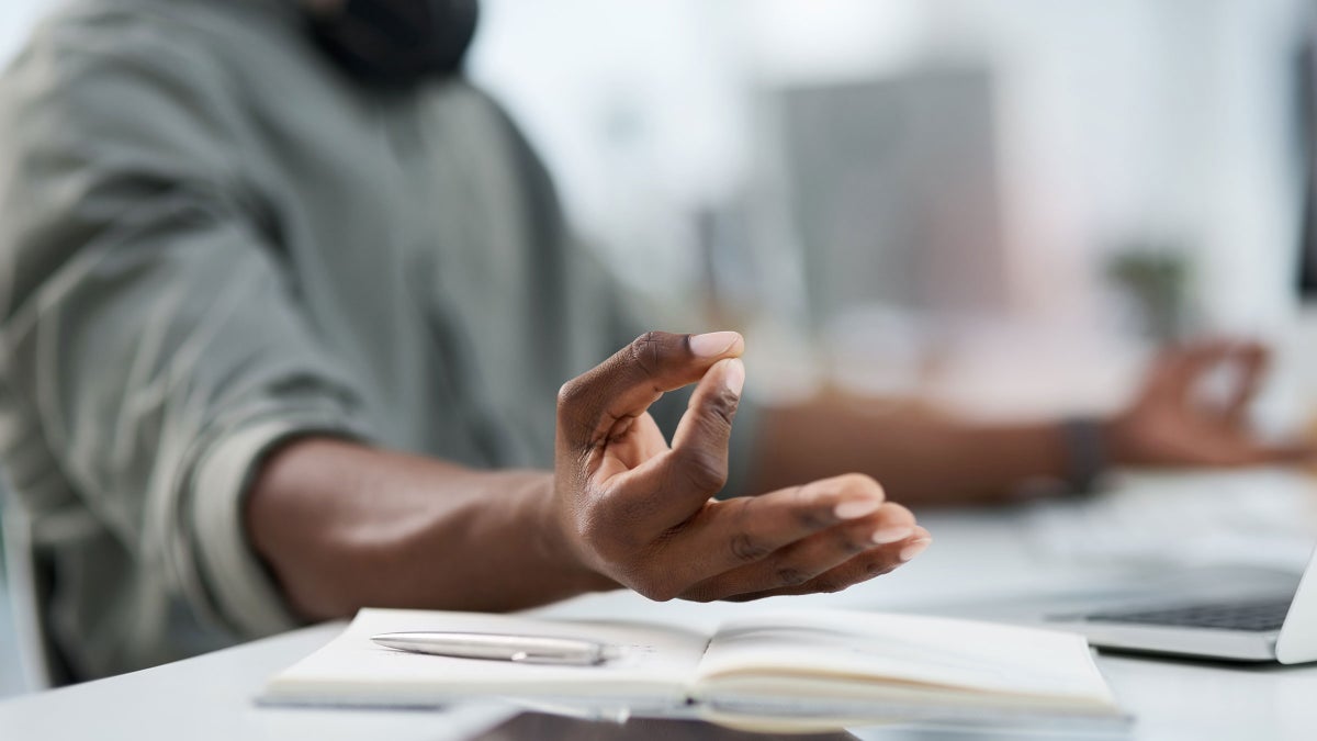 Crunched for Time? These 5-Minute Meditations Will Refocus Your Day