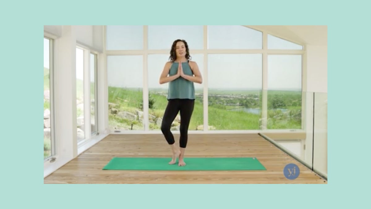 All It Takes Is 5 Minutes of Stretching to Soothe Shin Splints